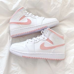pink nike air jordans